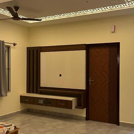 Guru Home Stay Near Sri Ramanasramam Tiruvannāmalai Exterior foto