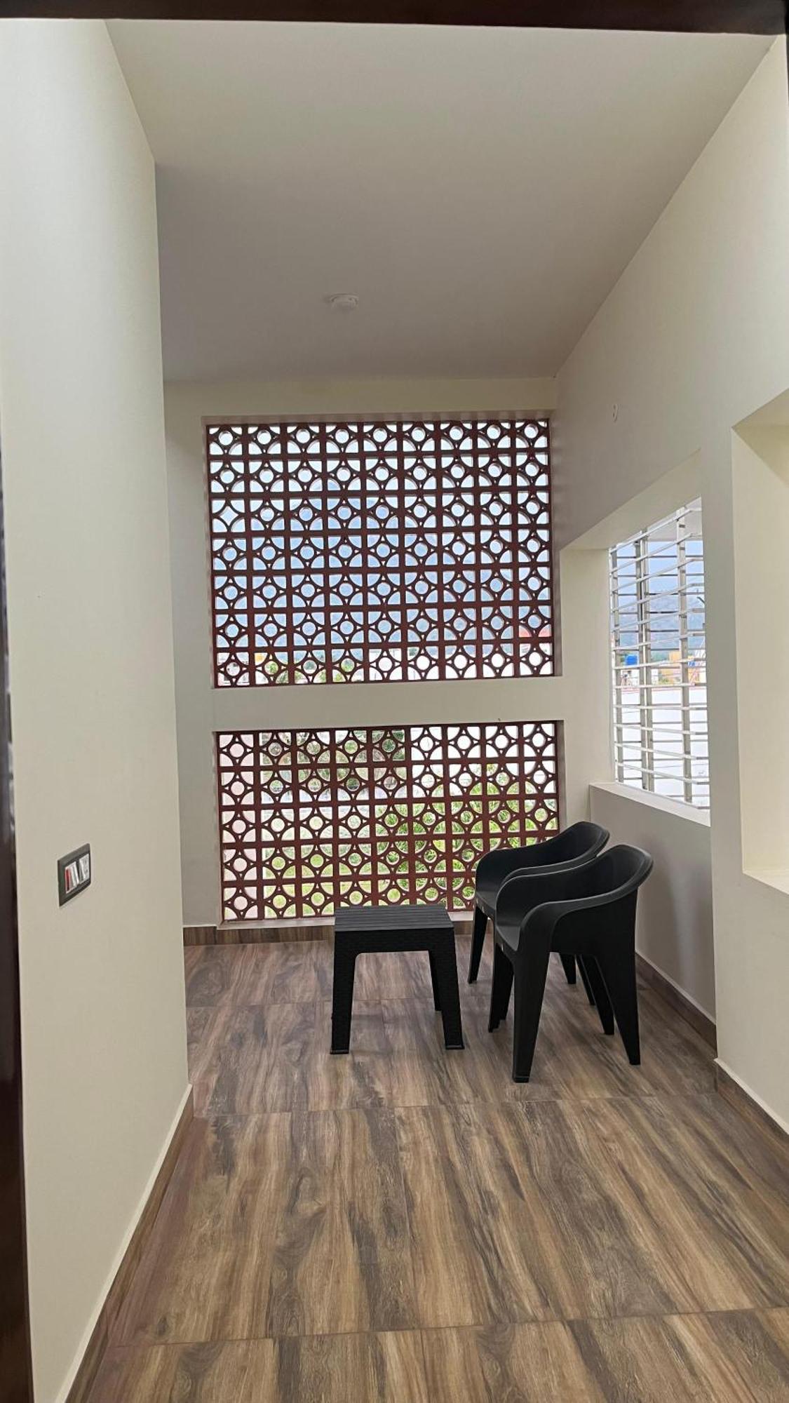 Guru Home Stay Near Sri Ramanasramam Tiruvannāmalai Exterior foto